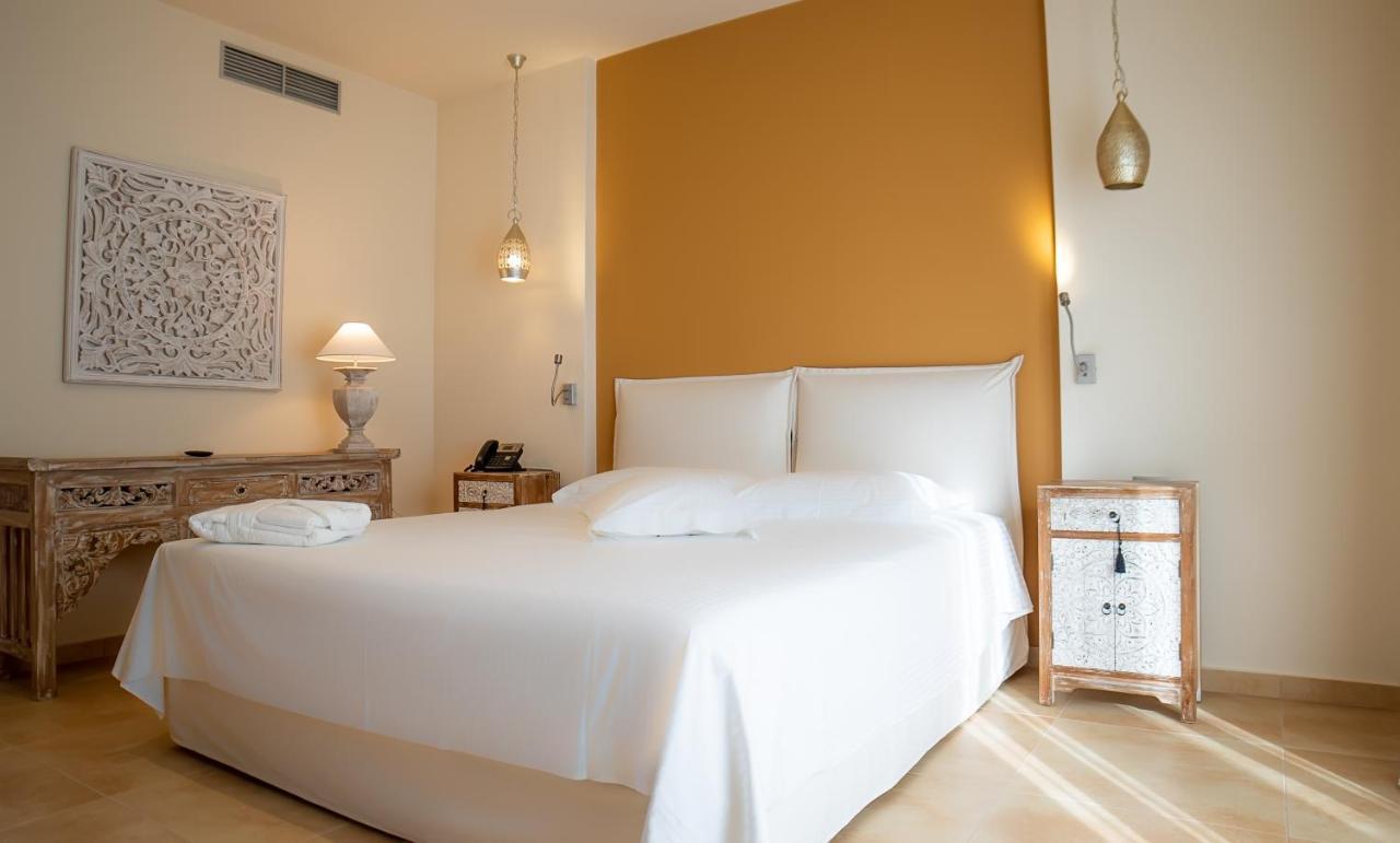 Elysian Luxury Hotel And Spa Kalamata Exteriör bild