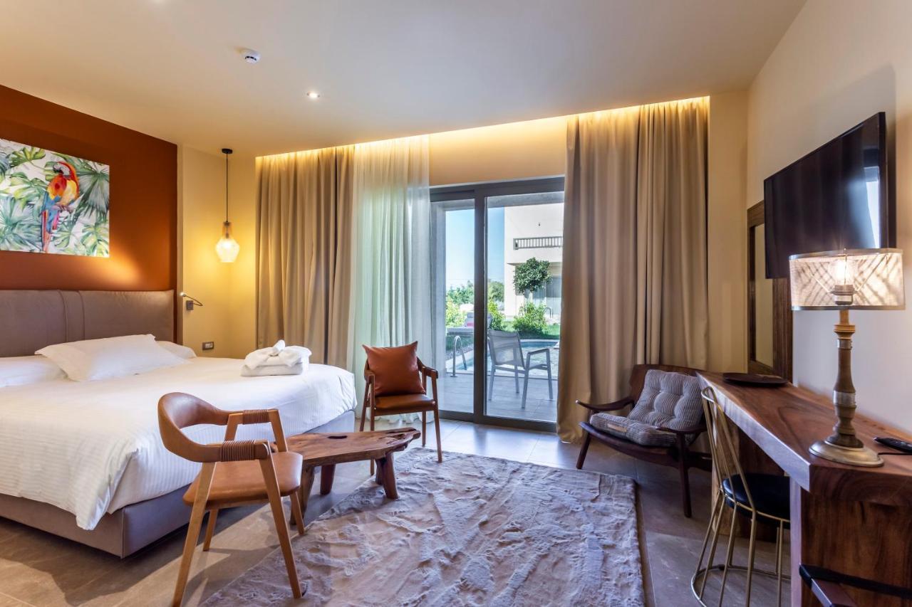 Elysian Luxury Hotel And Spa Kalamata Exteriör bild