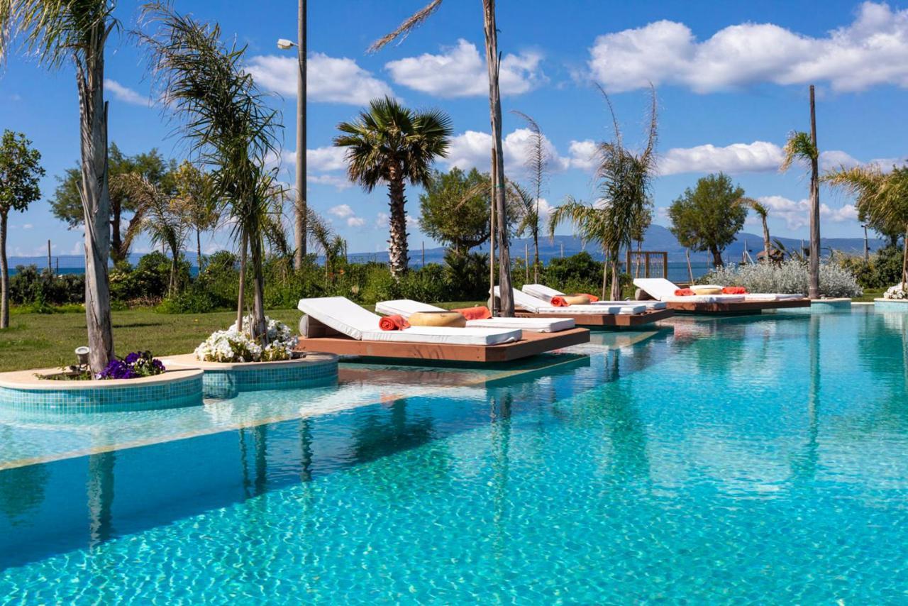 Elysian Luxury Hotel And Spa Kalamata Exteriör bild